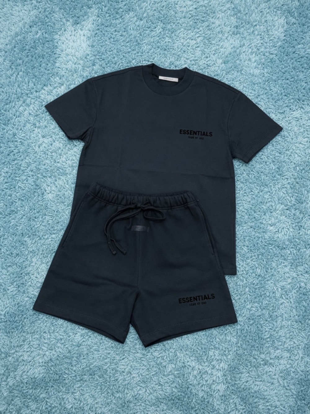 Fear of God Essentials Stretch Limo Black Short Sleeve Tee & Shorts Set Size XL